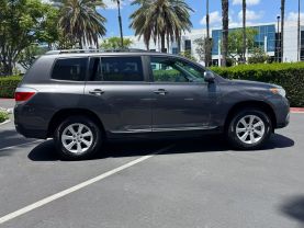 2012 TOYOTA HIGHLANDER SUV 4-CYL, 2.7 LITER SPORT UTILITY 4D