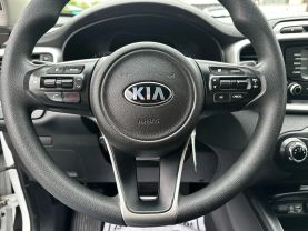 2017 KIA SORENTO SUV 4-CYL, GDI, 2.4 LITER LX SPORT UTILITY 4D