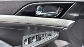 2017 Nissan Maxima - Image 10