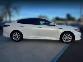 2017 KIA OPTIMA SEDAN 4-CYL, 2.4 LITER LX SEDAN 4D