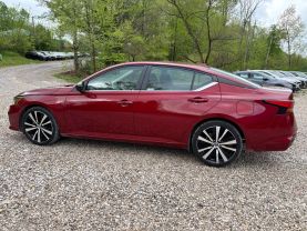 2022 NISSAN ALTIMA SEDAN 4-CYL, 2.5 LITER 2.5 SR SEDAN 4D at T&T Repairables - used car dealership in Spencer, Indiana.