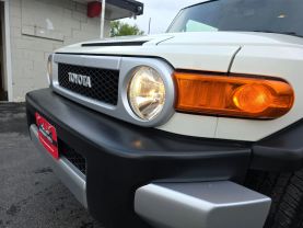 2013 TOYOTA FJ CRUISER SUV V6, 4.0 LITER SPORT UTILITY 2D