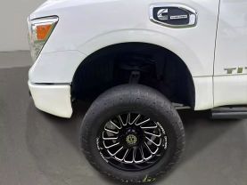 2017 NISSAN TITAN XD CREW CAB PICKUP V8, TURBO DIESEL, 5.0L S PICKUP 4D 6 1/2 FT