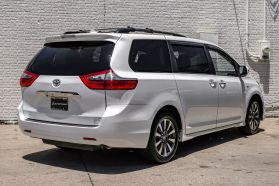 2020 TOYOTA SIENNA VAN V6, 3.5 LITER LIMITED PREMIUM MINIVAN 4D