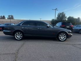 2004 JAGUAR XJ SEDAN V8, 4.2 LITER VANDEN PLAS SEDAN 4D