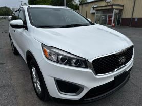 2017 KIA SORENTO SUV 4-CYL, GDI, 2.4 LITER LX SPORT UTILITY 4D