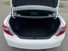 2012 Toyota Camry - Image 9