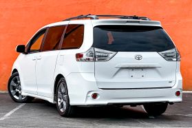 2012 TOYOTA SIENNA VAN - AUTOMATIC - Gentle Carmen Auto