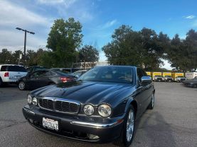 2004 JAGUAR XJ SEDAN V8, 4.2 LITER VANDEN PLAS SEDAN 4D