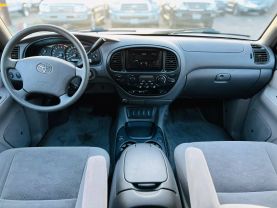 2005 TOYOTA SEQUOIA