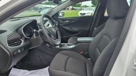 2023 Chevrolet Malibu - Image 7