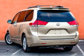 2012 TOYOTA SIENNA VAN - AUTOMATIC - Gentle Carmen Auto