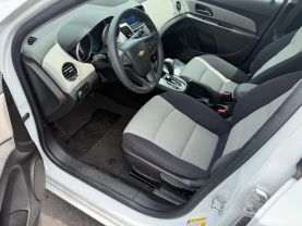 2015 CHEVROLET CRUZE SEDAN 4-CYL, ECOTEC, 1.8 LITER LS SEDAN 4D