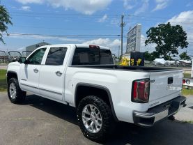 2017 Gmc Sierra 1500 Crew Cab Slt Pickup 4d 5 3/4 Ft - Image 4