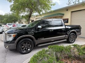 2017 NISSAN TITAN CREW CAB