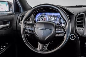 2016 CHRYSLER 300 SEDAN V6, 3.6 LITER 300S SEDAN 4D