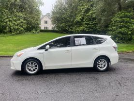 2013 TOYOTA PRIUS V WAGON 4-CYL, HYBRID, 1.8 LITER FIVE WAGON 4D
