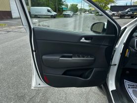 2019 KIA SPORTAGE SUV 4-CYL, GDI, 2.4 LITER LX SPORT UTILITY 4D