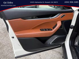 2017 MASERATI LEVANTE SUV V6, TWIN TURBO, 3.0 LITER SPORT UTILITY 4D