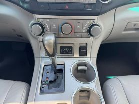 2012 TOYOTA HIGHLANDER SUV 4-CYL, 2.7 LITER SPORT UTILITY 4D