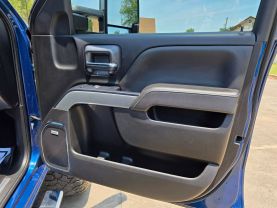 2017 CHEVROLET SILVERADO 2500 HD CREW CAB PICKUP V8, TURBO DIESEL, 6.6 LITER LTZ PICKUP 4D 6 1/2 FT