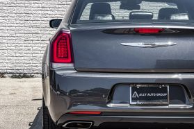 2016 CHRYSLER 300 SEDAN V6, 3.6 LITER 300S SEDAN 4D
