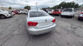 2013 VOLKSWAGEN PASSAT SEDAN 5-CYL, PZEV, 2.5 LITER 2.5L SEL SEDAN 4D
