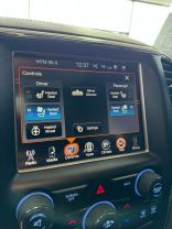 2014 JEEP GRAND CHEROKEE SUV V8, 5.7 LITER OVERLAND SPORT UTILITY 4D
