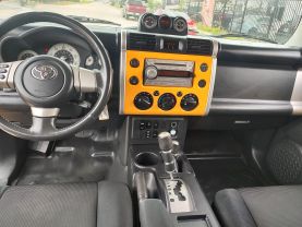 2007 TOYOTA FJ CRUISER SUV V6, 4.0 LITER SPORT UTILITY 2D