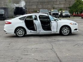 2014 FORD FUSION SEDAN 4-CYL, 2.5 LITER SE SEDAN 4D