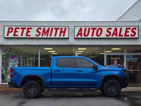2022 Chevrolet Silverado 1500 Crew Cabzr2 Pickup 4d 5 3/4 Ft - Image 2