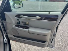 2008 LINCOLN TOWN CAR SEDAN V8, FLEX FUEL, 4.6 LITER SIGNATURE LIMITED SEDAN 4D