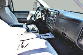 2018 CHEVROLET SILVERADO 1500 CREW CAB PICKUP V8, ECOTEC3, 5.3 LITER CUSTOM PICKUP 4D 5 3/4 FT
