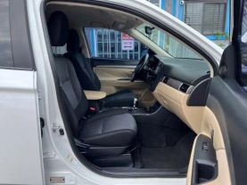 2016 MITSUBISHI OUTLANDER