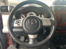 2010 TOYOTA FJ CRUISER SUV V6, 4.0 LITER SPORT UTILITY 2D