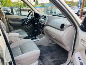 2001 TOYOTA RAV4