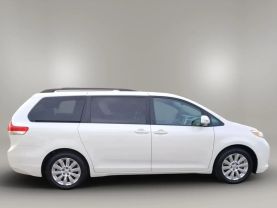 2014 TOYOTA SIENNA VAN V6, 3.5 LITER LIMITED MINIVAN 4D at The One Autosales Inc in Phoenix , AZ 85022  33.60461470880989, -112.03641575767358