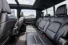 2019 RAM 1500 CREW CAB PICKUP V8, HEMI, 5.7 LITER LIMITED PICKUP 4D 5 1/2 FT