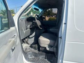 2008 FORD E150 CARGO
