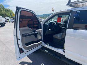 2019 FORD F350 SUPER DUTY SUPER CAB 8FT KNAPHEIDE SERVICE BED TRUCK 1,300 LB LIFTGATE SERVICE/UTILITY TRUCKS V8, 6.2 LITER XL PICKUP 4D - Eddies Auto Sales