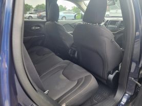 2016 JEEP CHEROKEE SUV V6, 3.2 LITER LATITUDE SPORT UTILITY 4D