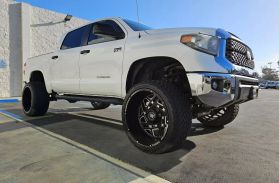 2019 TOYOTA TUNDRA CREWMAX SR5 PICKUP 4D 5 1/2 FT