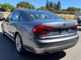 2019 VOLKSWAGEN PASSAT
