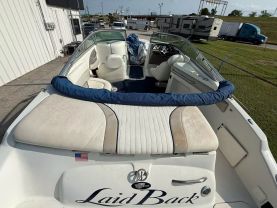 2004 CARAVELLE BOW RIDER WATERCRAFT - -
