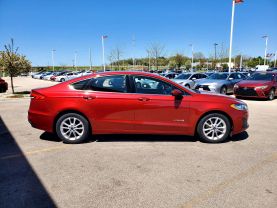 2019 FORD FUSION SEDAN 4-CYL, HYBRID, 2.0 LITER SE HYBRID SEDAN 4D