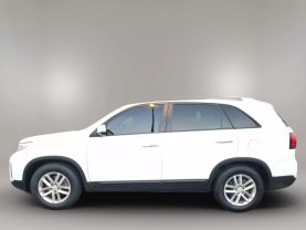 2014 KIA SORENTO SUV 4-CYL, GDI, 2.4 LITER LX SPORT UTILITY 4D at The One Autosales Inc in Phoenix , AZ 85022  33.60461470880989, -112.03641575767358