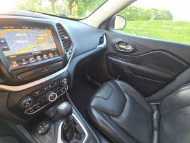 2016 JEEP CHEROKEE SUV V6, 3.2 LITER TRAILHAWK SPORT UTILITY 4D