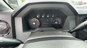 2012 Ford F-450 Super Duty Chassis - Image 30
