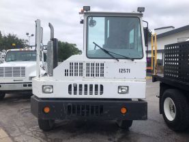2004 OTTAWA YT30 YARD DOG SHAG TRUCK - -