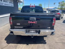 2018 GMC SIERRA 1500 CREW CAB PICKUP V8, ECOTEC3, 5.3 LITER SLT PICKUP 4D 5 3/4 FT
